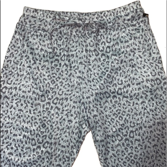 Point Zero Leopard Jogger - Picture 2 of 5